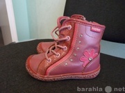 Продам ботинки Kapika для девочки осень в Омске 